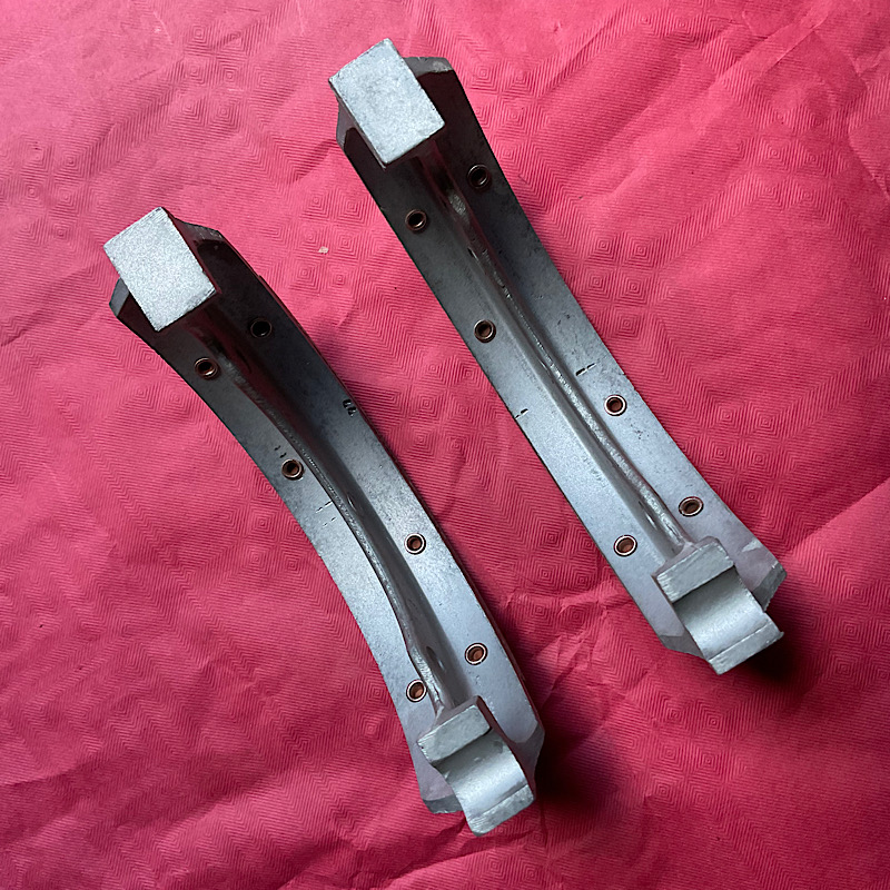 BSA ‘Sunbeam’ Scooter Brake Shoes - 76 5516/17 - Image 3